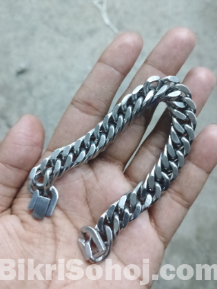 men bracelet . made Singapore .price fix 3000